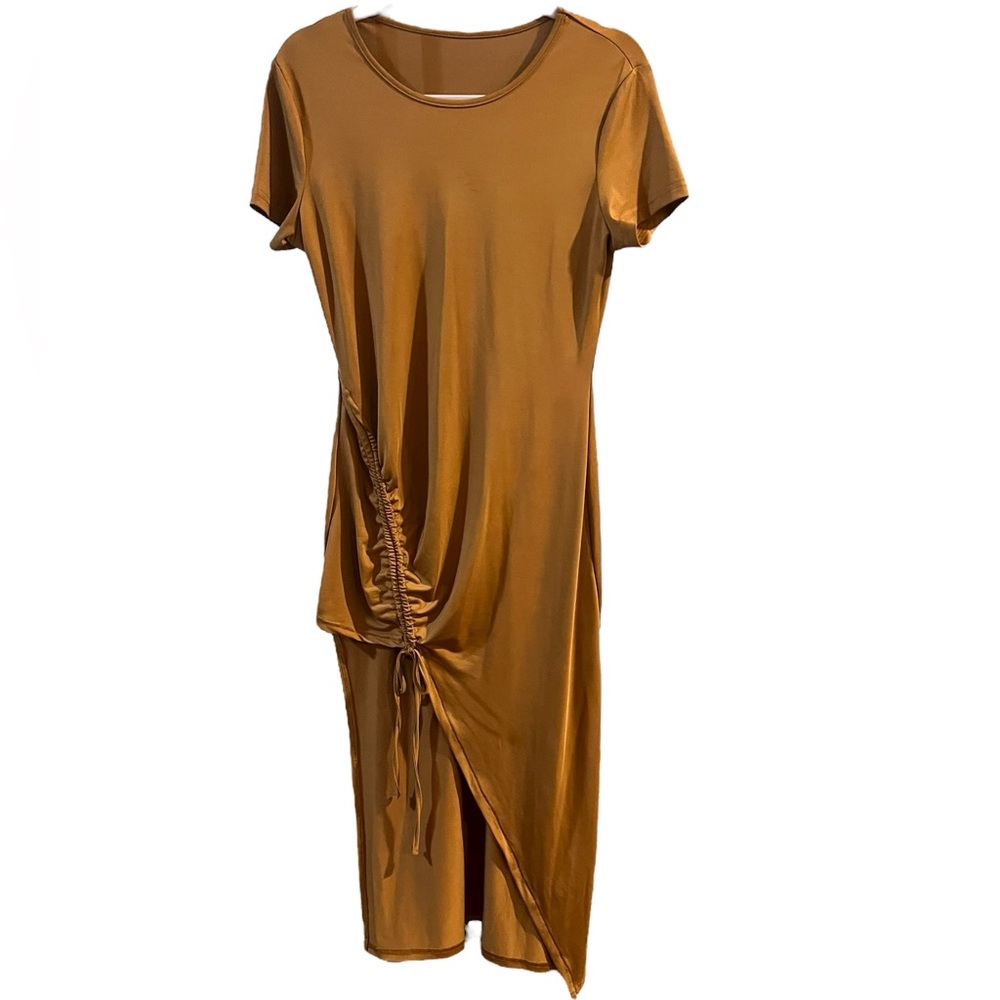 Unbranded • Brown Short Sleeve Ruched Dress - Picture 2 of 4